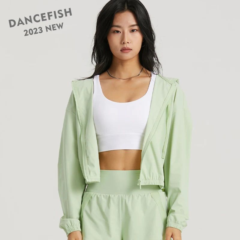 DANCEFISH 2023 Women Lightweight Hooded Top Sun Protection Cool Feeling Sportwear Daily Fitness Chic Yoga Short Jacket